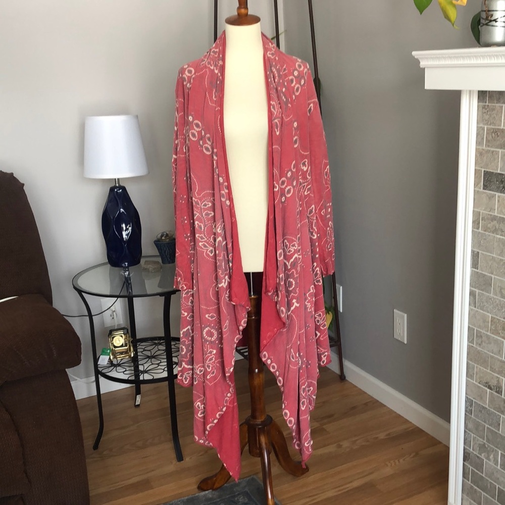 MAGNOLIA PEARL Stargazer Bandana red cardigan